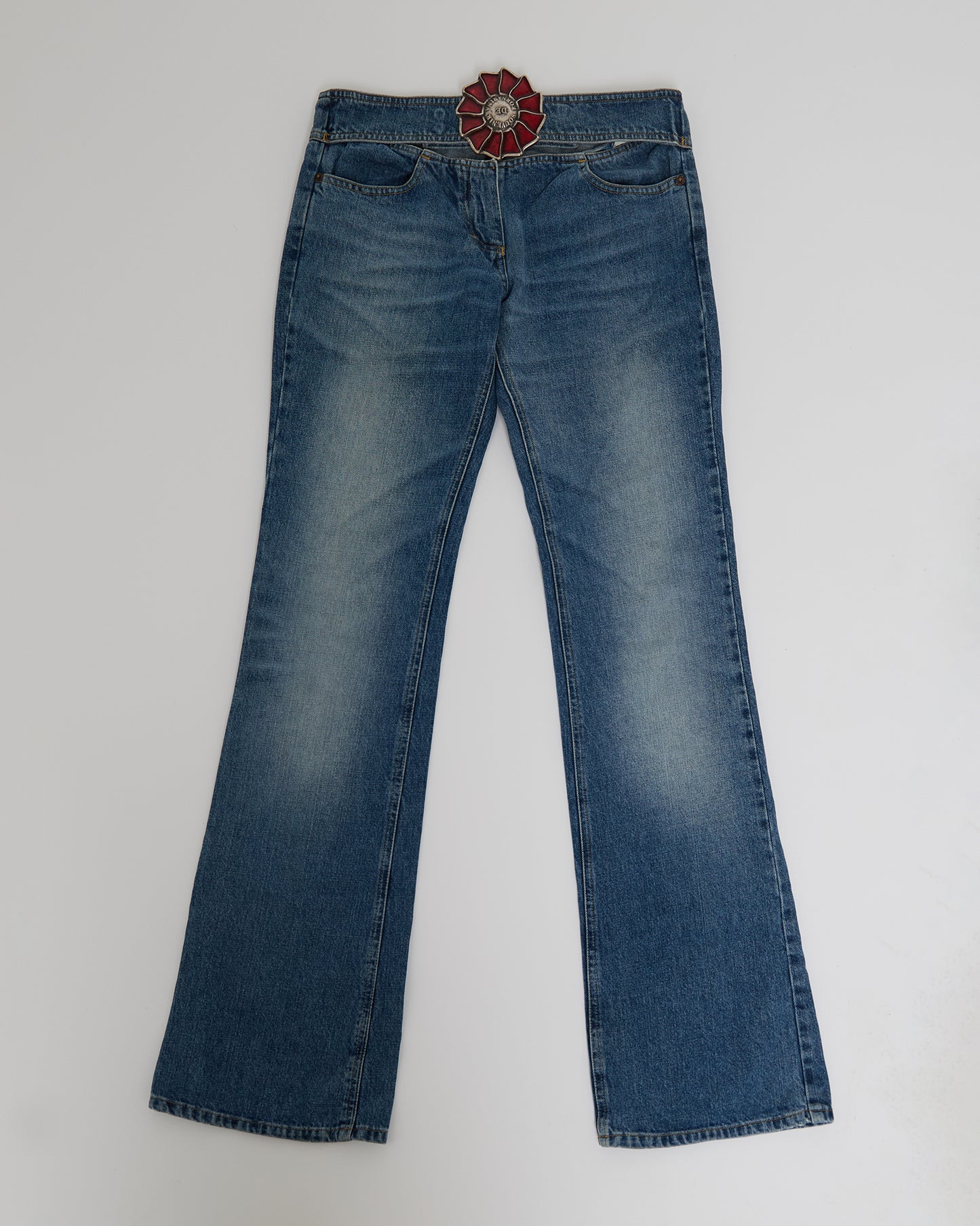 FLARED JEANS WITH BIG BUCKLE